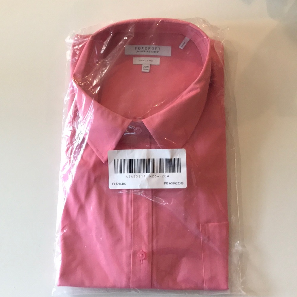 NWT Long sleeved Fitted Blouse